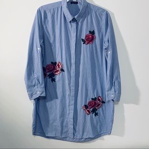 Stylehouse/Embroidered floral button down dress 1X